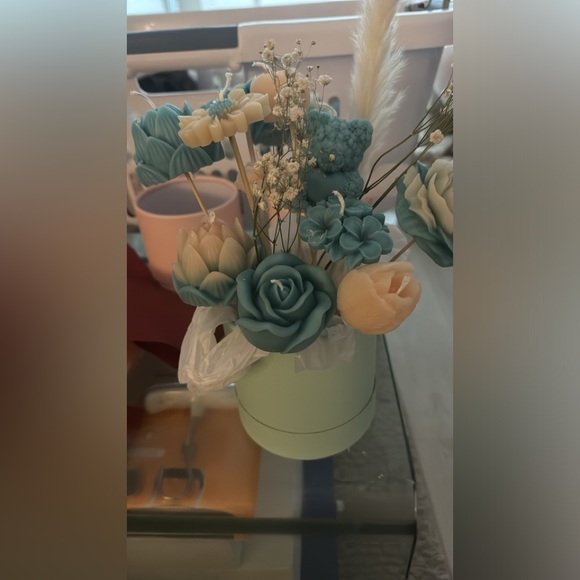 Flower bouquets hand made custom colours depends on size / candle count. - Picture 1 of 1